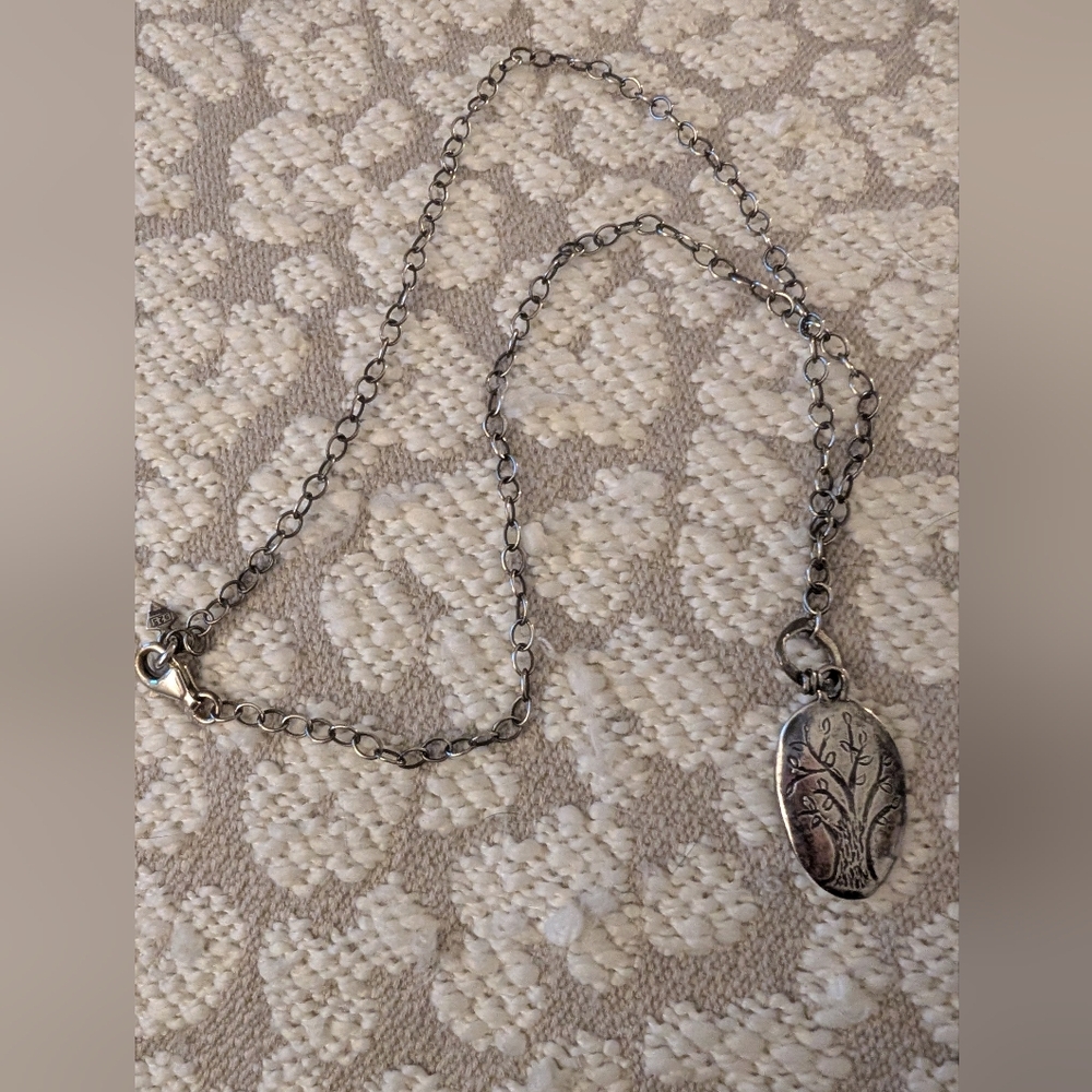 Silpada Family Tree pendant necklace